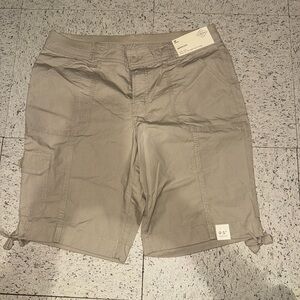 St. John's Bay Women's Khaki Cargo Shorts